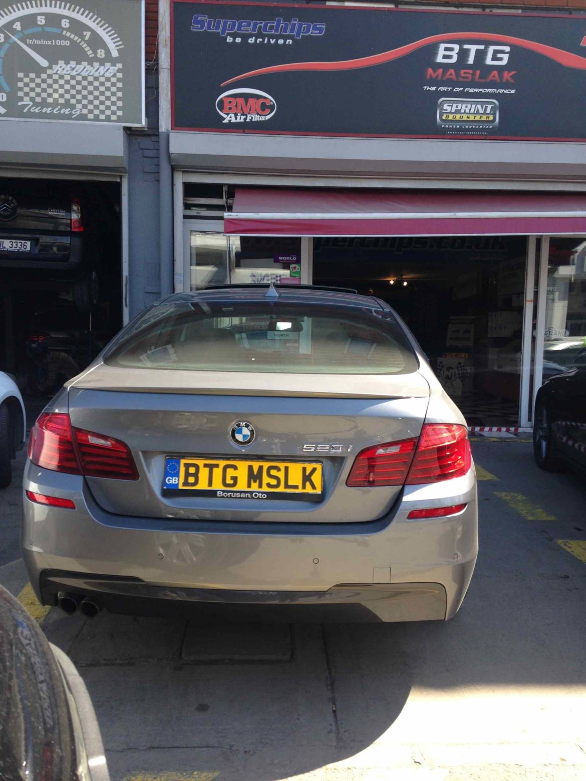 BMW-F10-520iiii.jpg