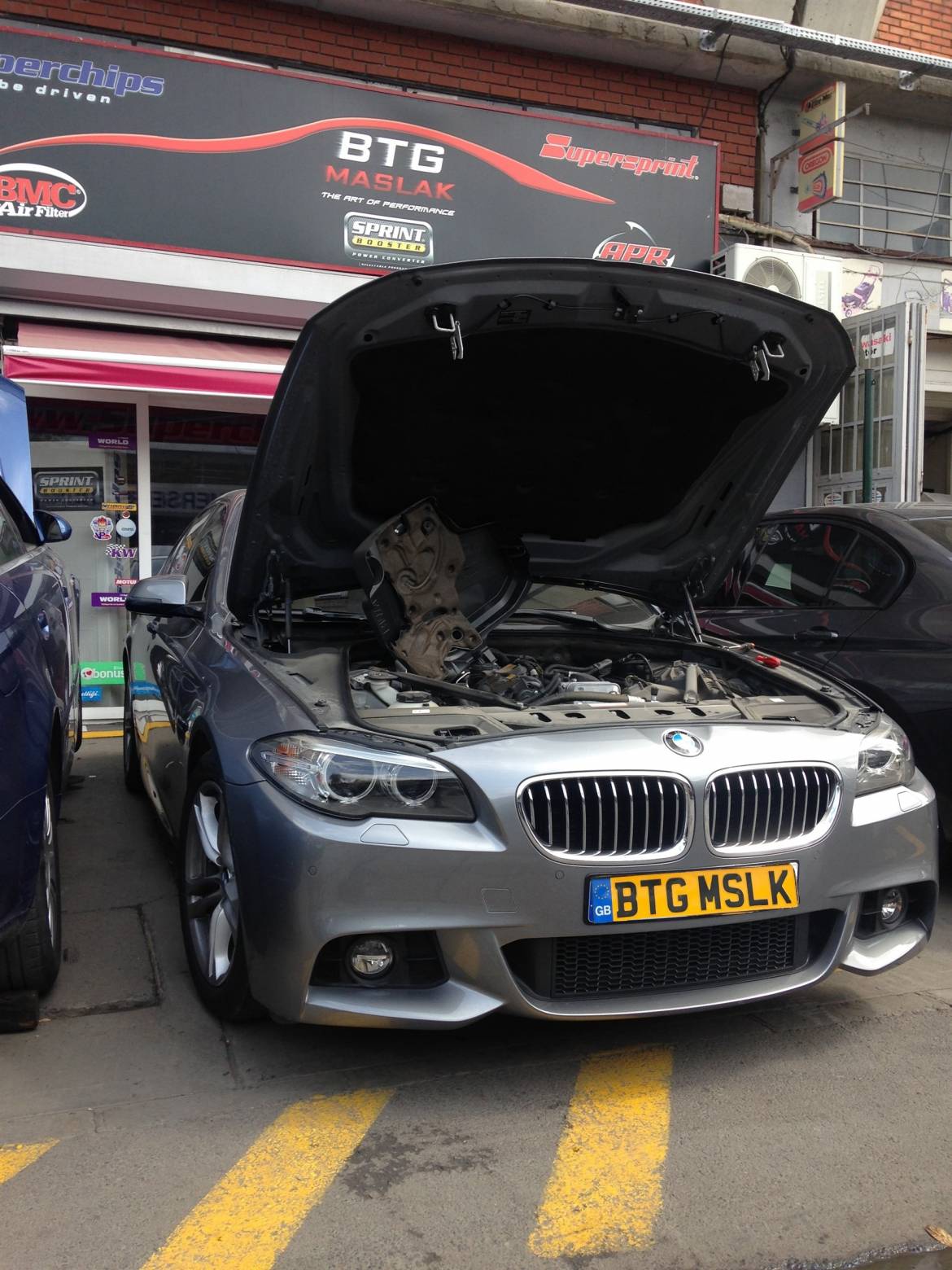 BMW-F1000-520ii-1.jpg