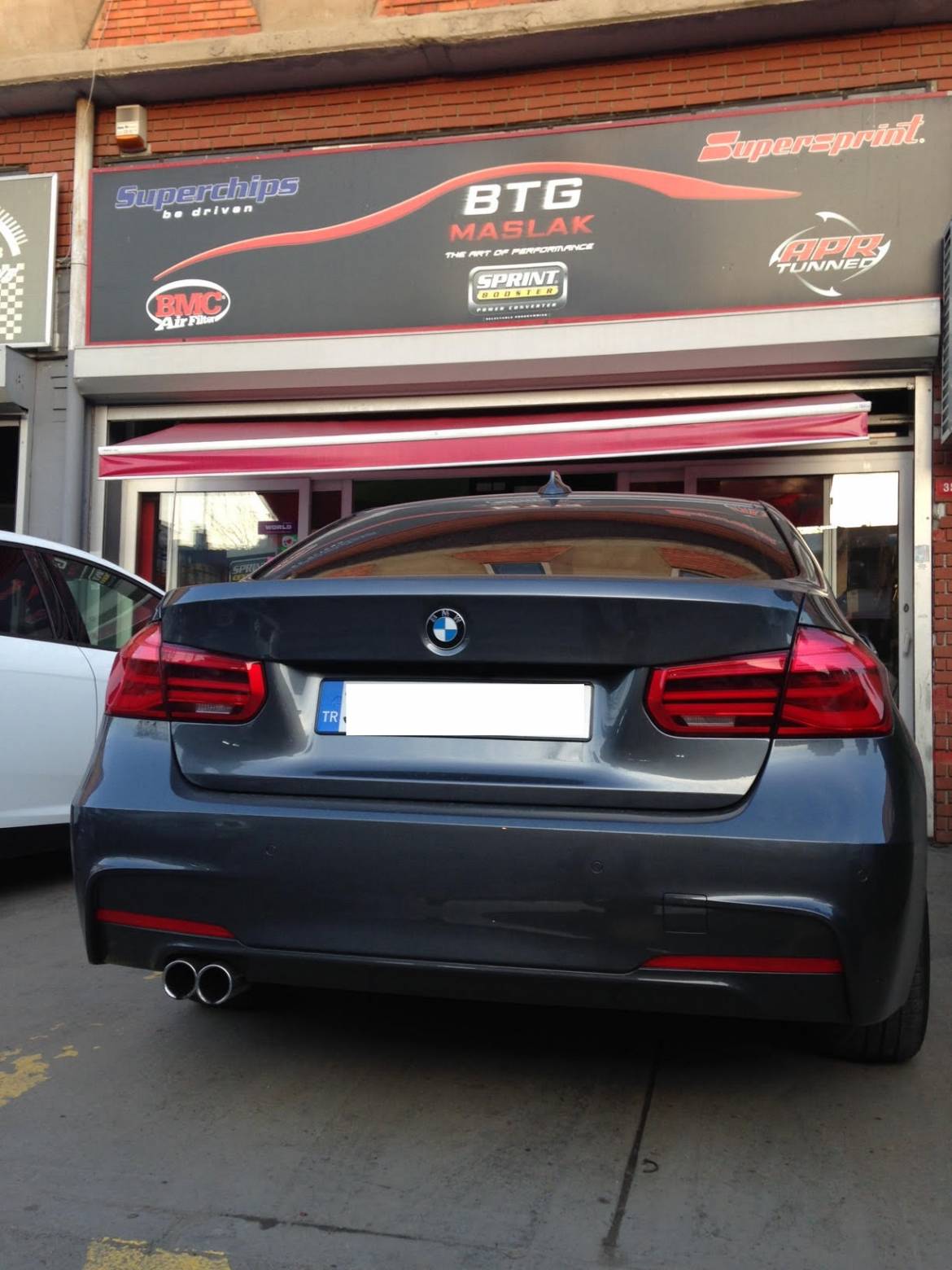 BMW-F30-320ieddd.jpg