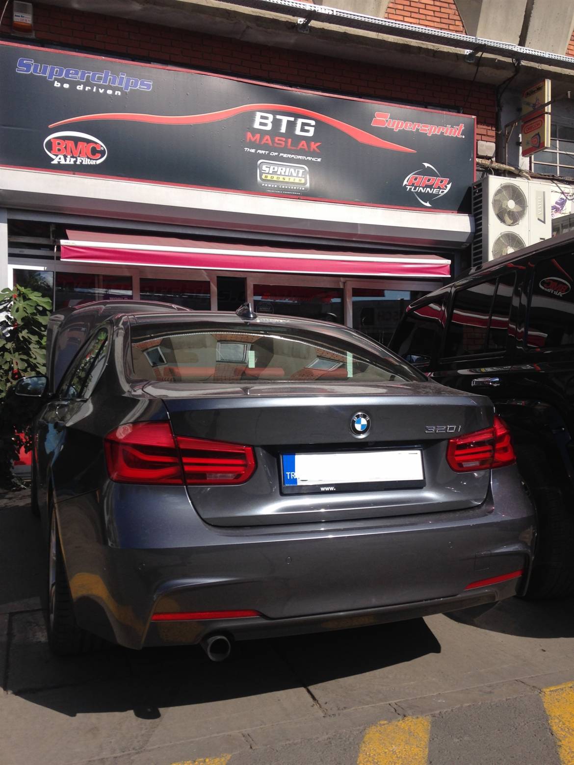 F30-320iedd.jpg