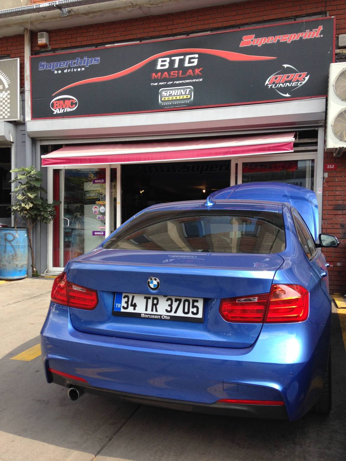 F300-3320i-e1554730605701.jpg